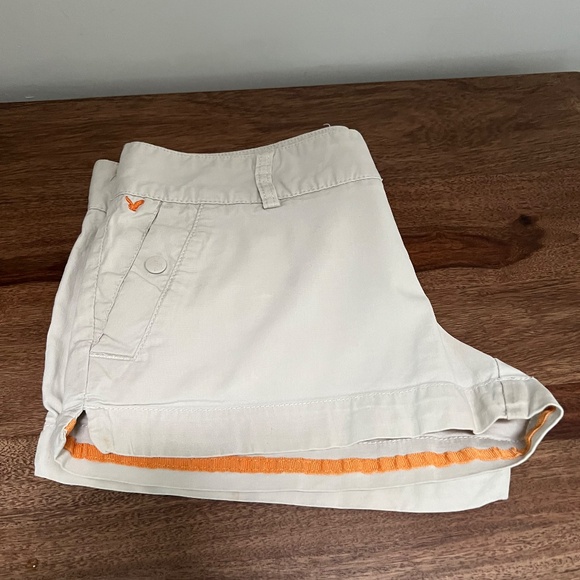 American Eagle Outfitters Women's Size 6  Stretch Khaki Shorts - Picture 7 of 8